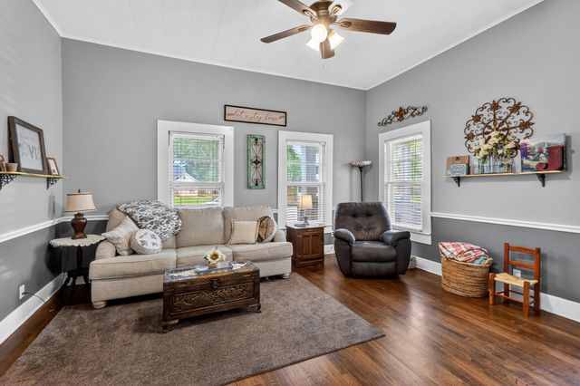 603 N Montgomery, Gilmer, TX 75644