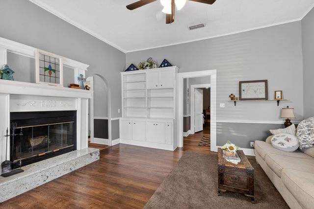 603 N Montgomery, Gilmer, TX 75644