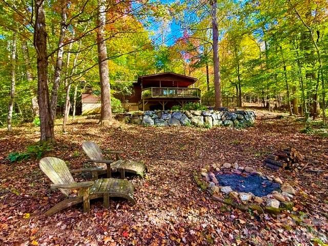23 Hunting Lodge Drive, Black Mountain, NC 28711