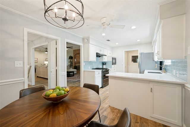 3823 Rochelle Drive, Arlington, TX 76016