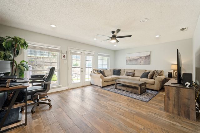 3823 Rochelle Drive, Arlington, TX 76016