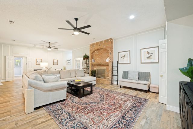 3823 Rochelle Drive, Arlington, TX 76016