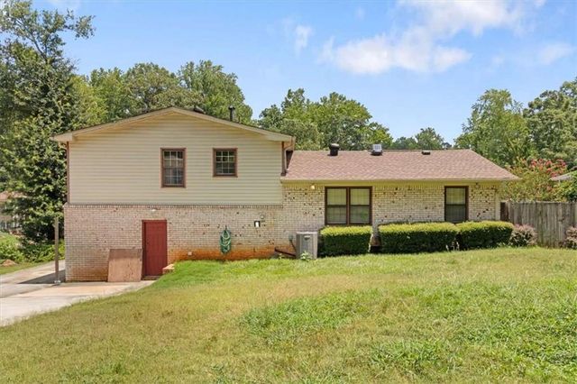 2323 Emerald Falls Drive, Decatur, GA 30035