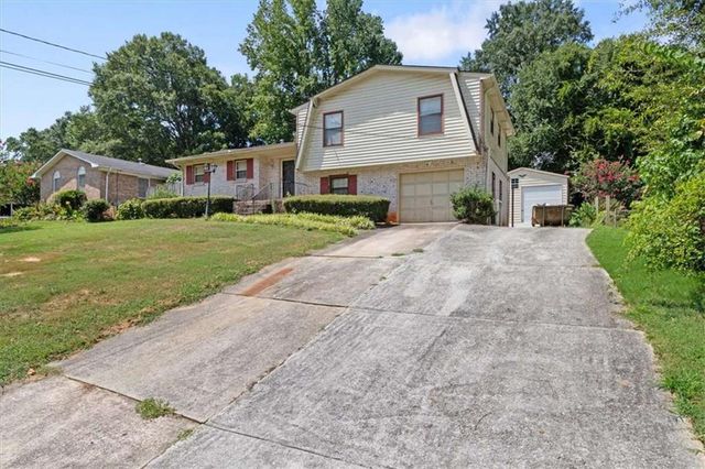 2323 Emerald Falls Drive, Decatur, GA 30035