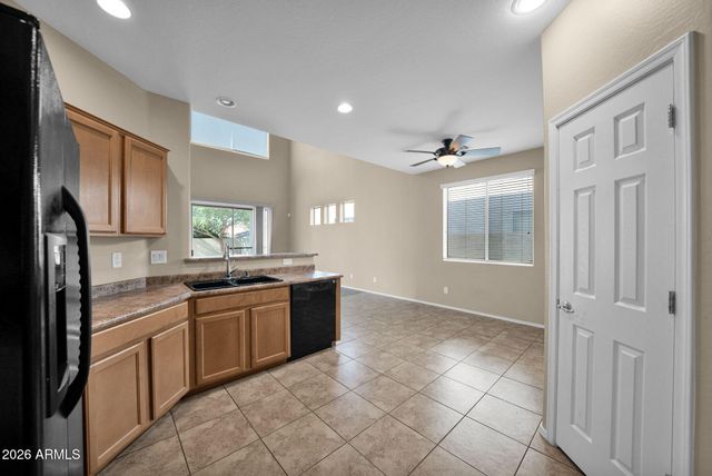 10281 W CARLOTA Lane, Peoria, AZ 85383