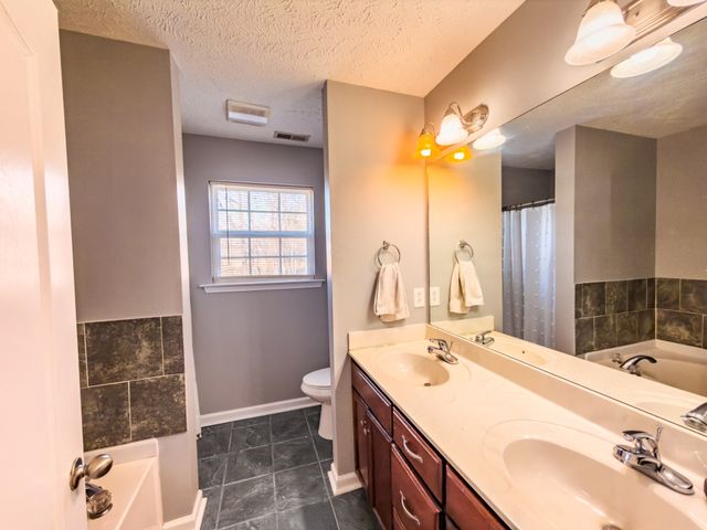 1122 Thompson Farms St, Lascassas, TN 37085