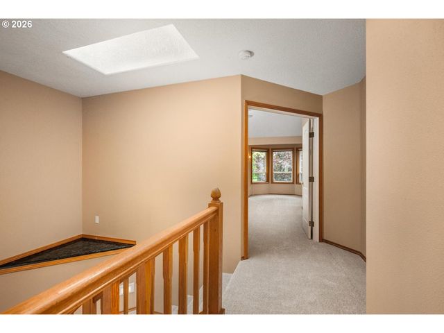 4240 Se JENNIFER Ct, Troutdale, OR 97060