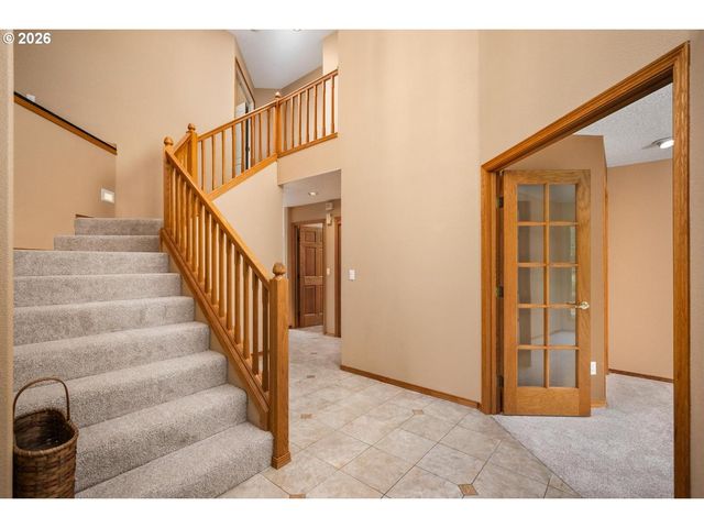 4240 Se JENNIFER Ct, Troutdale, OR 97060