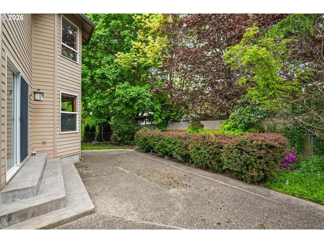4240 Se JENNIFER Ct, Troutdale, OR 97060