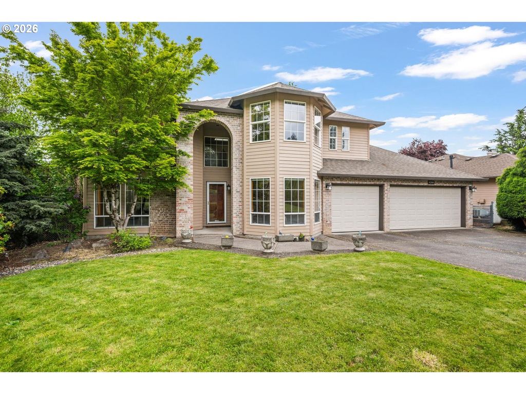 4240 Se JENNIFER Ct, Troutdale, OR 97060