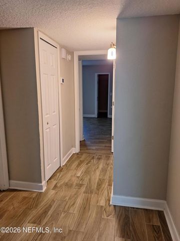 3459 EXCALIBUR Way E, Jacksonville, FL 32223