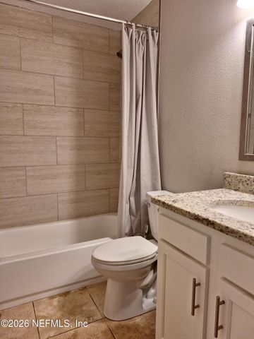 3459 EXCALIBUR Way E, Jacksonville, FL 32223