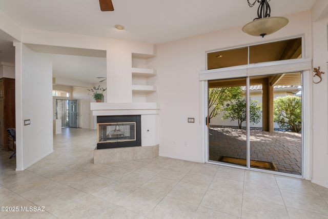 14393 N Lost Arrow Drive, Oro Valley, AZ 85755