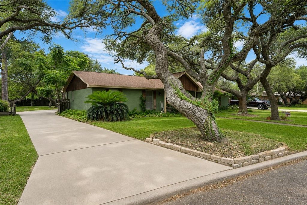 1965 Chandler Pl, Ingleside, TX 78362 — photo 2