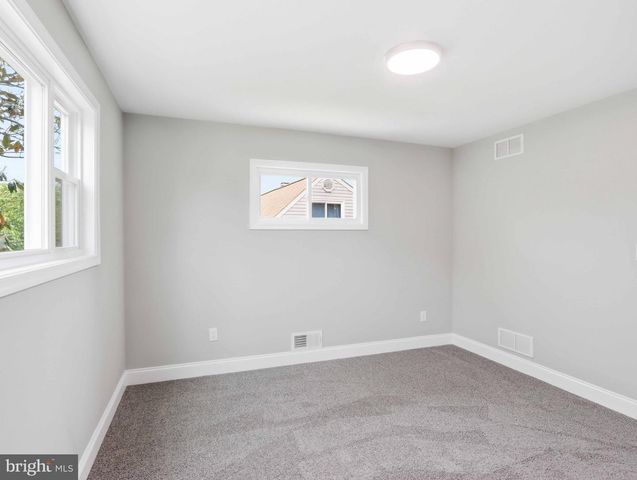 812 GLENVIEW AVE, Glen Burnie, MD 21061