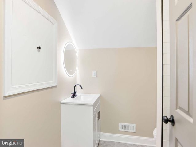 812 GLENVIEW AVE, Glen Burnie, MD 21061