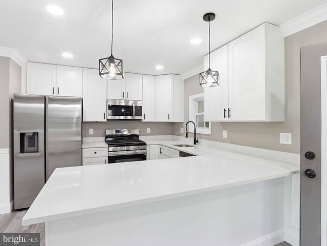 812 GLENVIEW AVE, Glen Burnie, MD 21061