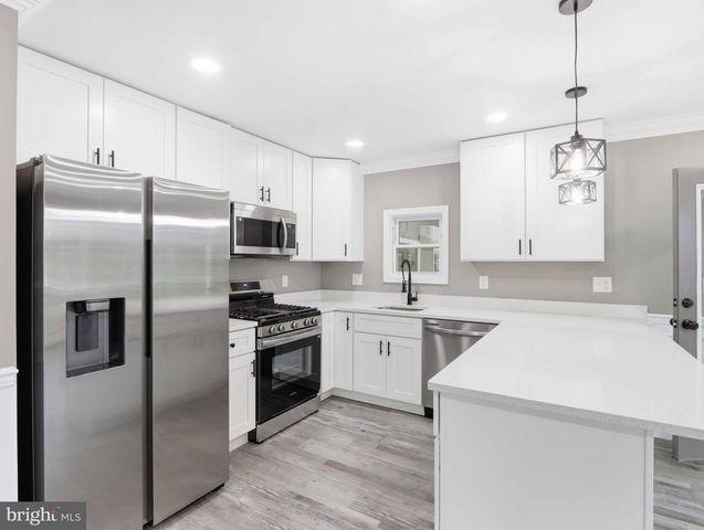 812 GLENVIEW AVE, Glen Burnie, MD 21061
