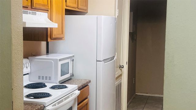 9797 Leawood Boulevard 1407, Houston, TX 77099