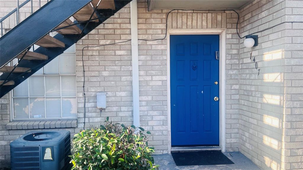 9797 Leawood Boulevard 1407, Houston, TX 77099