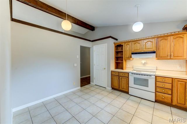 813 Edgewood Drive, Lake St Louis, MO 63367