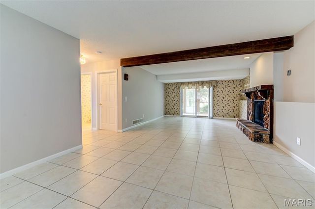 813 Edgewood Drive, Lake St Louis, MO 63367