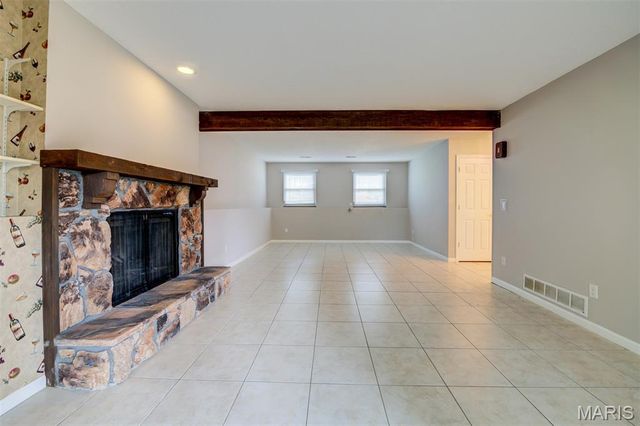813 Edgewood Drive, Lake St Louis, MO 63367