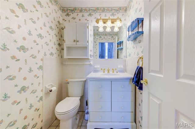 813 Edgewood Drive, Lake St Louis, MO 63367