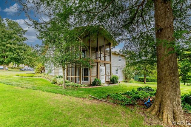 813 Edgewood Drive, Lake St Louis, MO 63367