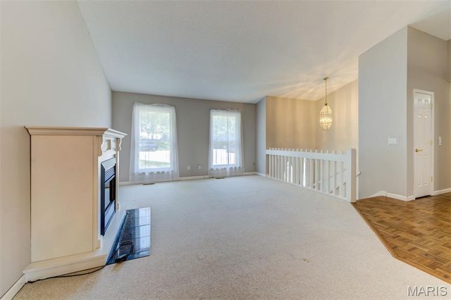 813 Edgewood Drive, Lake St Louis, MO 63367
