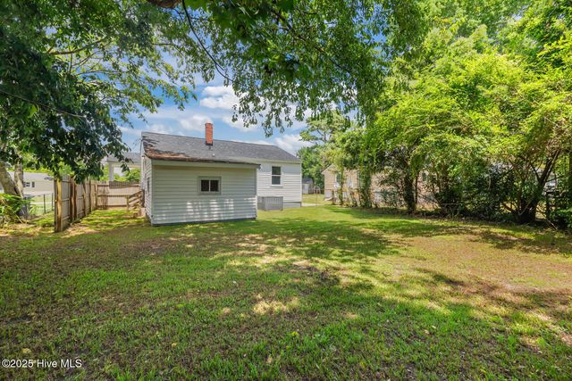 426 Nelson Drive, Jacksonville, NC 28540