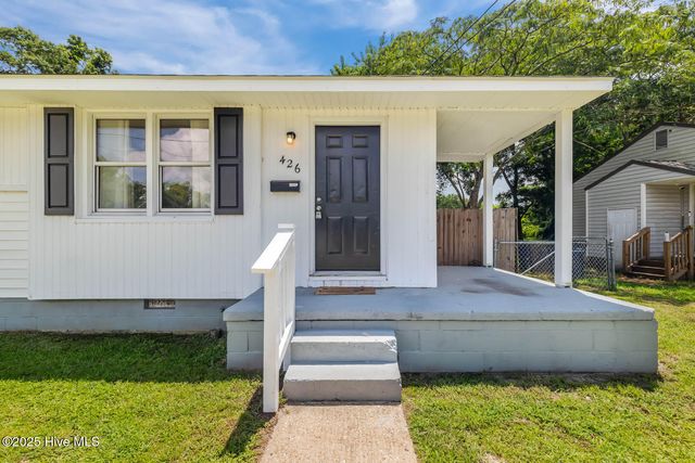 426 Nelson Drive, Jacksonville, NC 28540