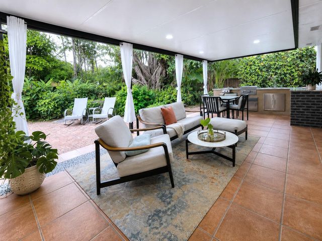 4201 Fillmore Street, Hollywood, FL 33021