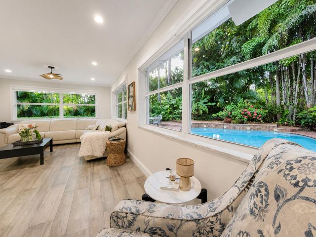 4201 Fillmore Street, Hollywood, FL 33021