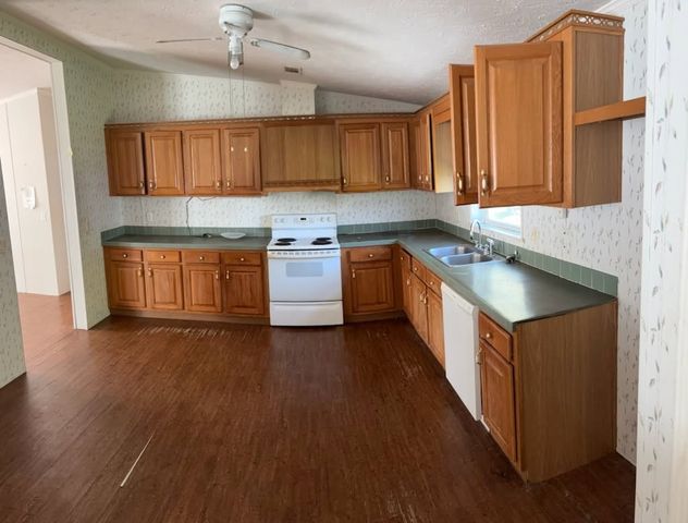 2225 County Road 700, Farmersville, TX 75442