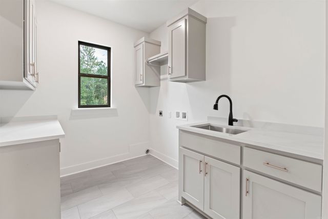 280 Middleton Place Drive, Benton, AR 72019