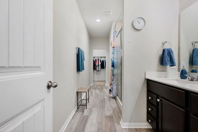 221 Frederick DR, Georgetown, TX 78626