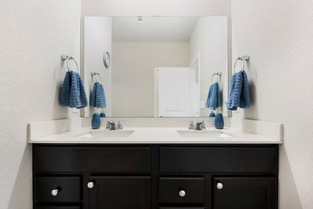 221 Frederick DR, Georgetown, TX 78626