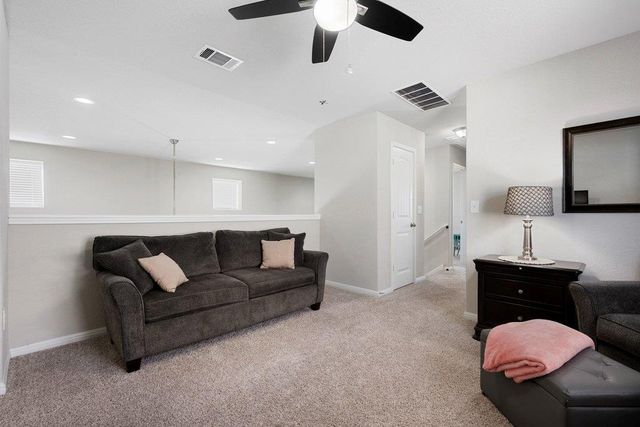 221 Frederick DR, Georgetown, TX 78626