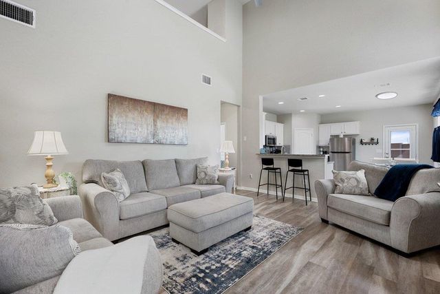 221 Frederick DR, Georgetown, TX 78626