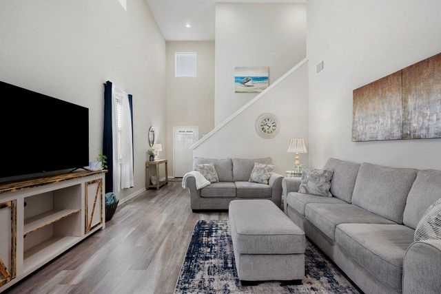 221 Frederick DR, Georgetown, TX 78626