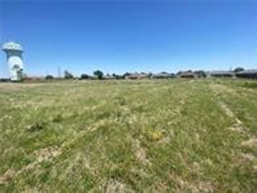 3306 S 23rd Street, Chickasha, OK 73018