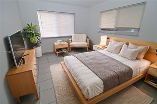 59 NW 37th St 1, Oakland Park, FL 33309