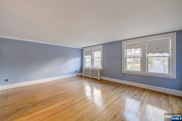348 Orchard Terrace 2, Bogota, NJ 07603