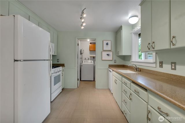 35413 11th Avenue SW, Federal Way, WA 98023