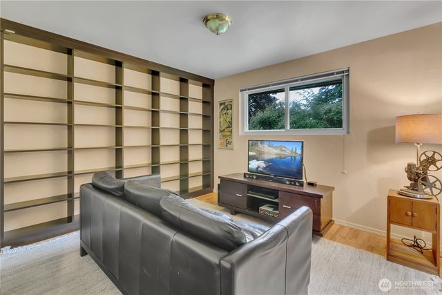 35413 11th Avenue SW, Federal Way, WA 98023