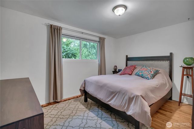 35413 11th Avenue SW, Federal Way, WA 98023
