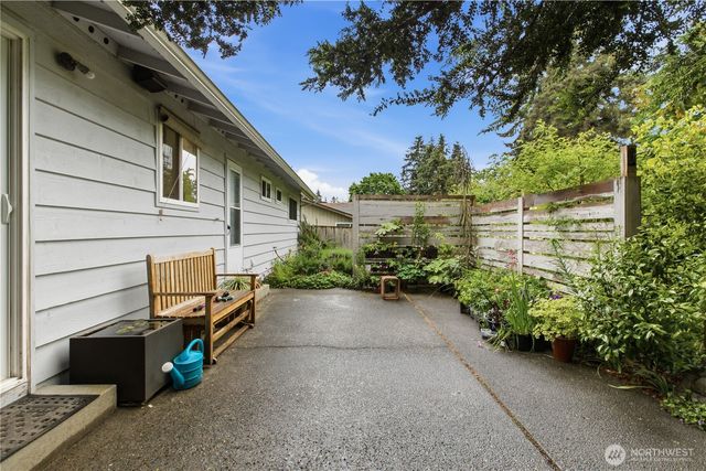 35413 11th Avenue SW, Federal Way, WA 98023