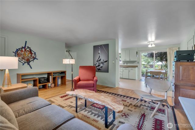 35413 11th Avenue SW, Federal Way, WA 98023