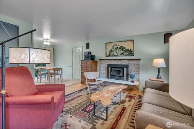 35413 11th Avenue SW, Federal Way, WA 98023